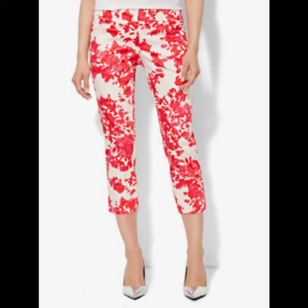 NY & Co 7th Avenue Slim Crop Pants | Red Floral Print | Size 4